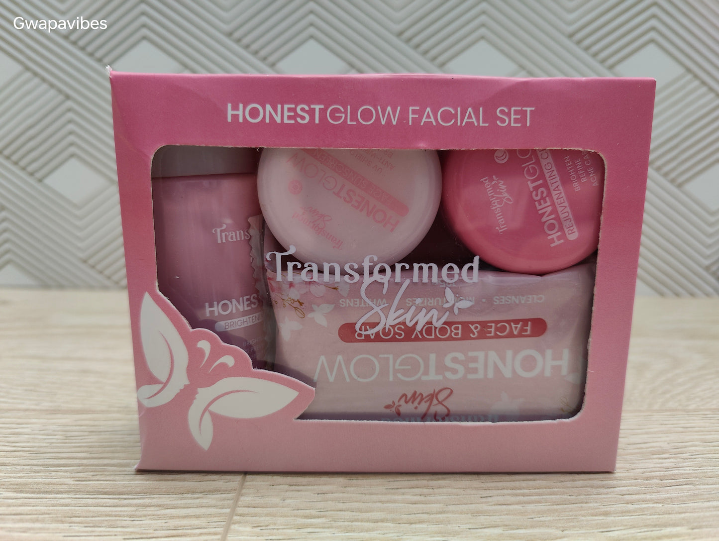 Honest Glow Facial Set Transformed Skin